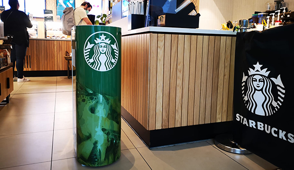 Starbucks Genano wide